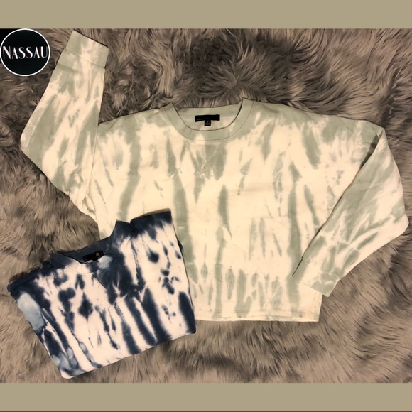 Mint Cropped tie dye sweater - Picture 3 of 3